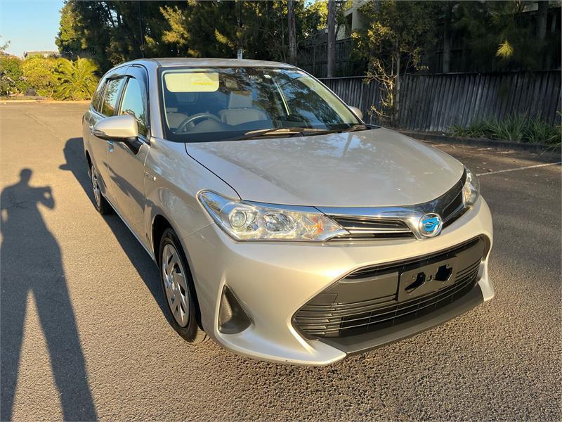 2017 TOYOTA COROLLA 5D WAGON FIELDER (HYBRID) NKE165