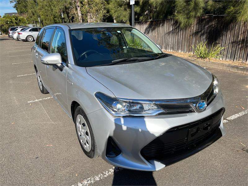 2017 TOYOTA COROLLA 5D WAGON FIELDER (HYBRID) NKE165