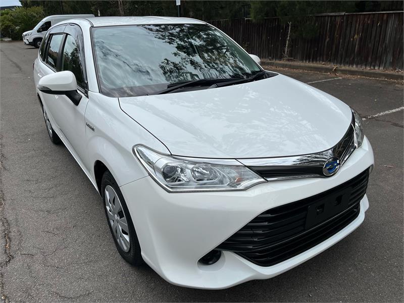 2017 TOYOTA COROLLA 5D WAGON FIELDER (HYBRID) NKE165