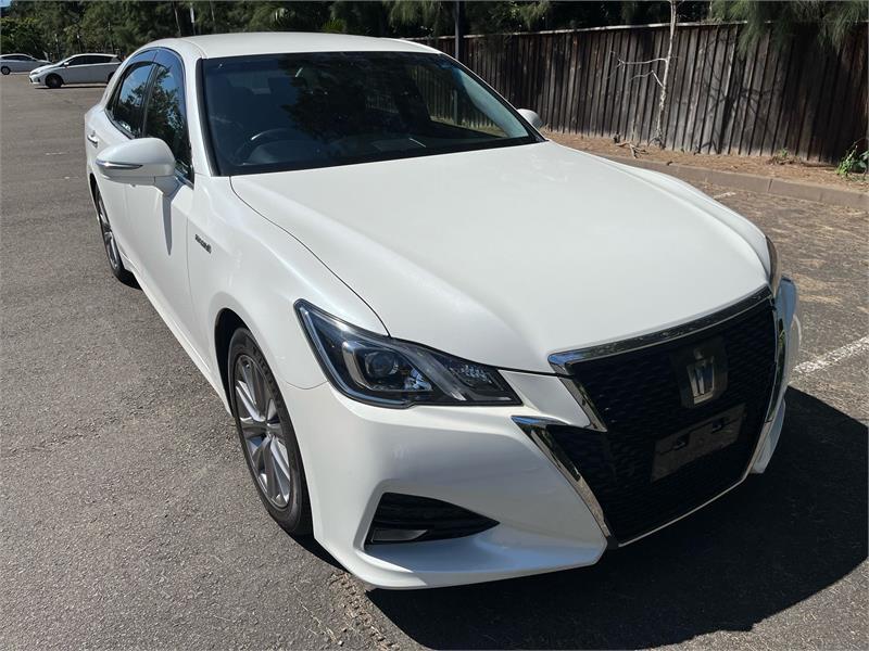 2016 TOYOTA CROWN SEDAN ATHLETE S HYBRID AWS210