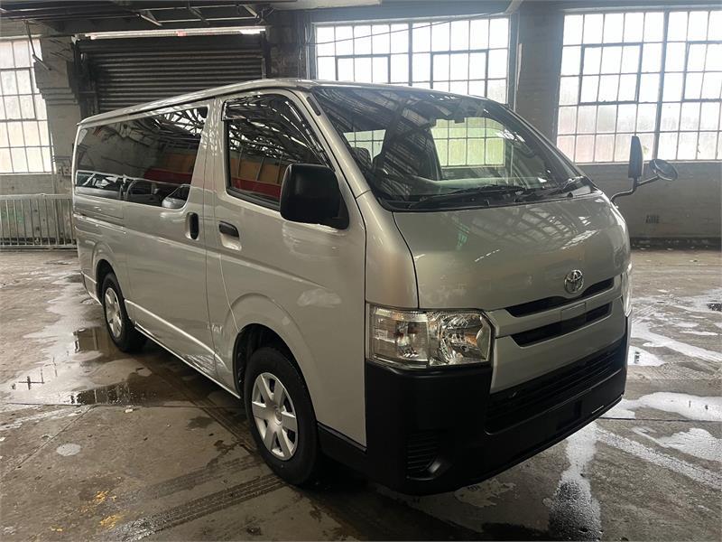 2019 TOYOTA HIACE VAN LWB 2.8 LTR GDH201