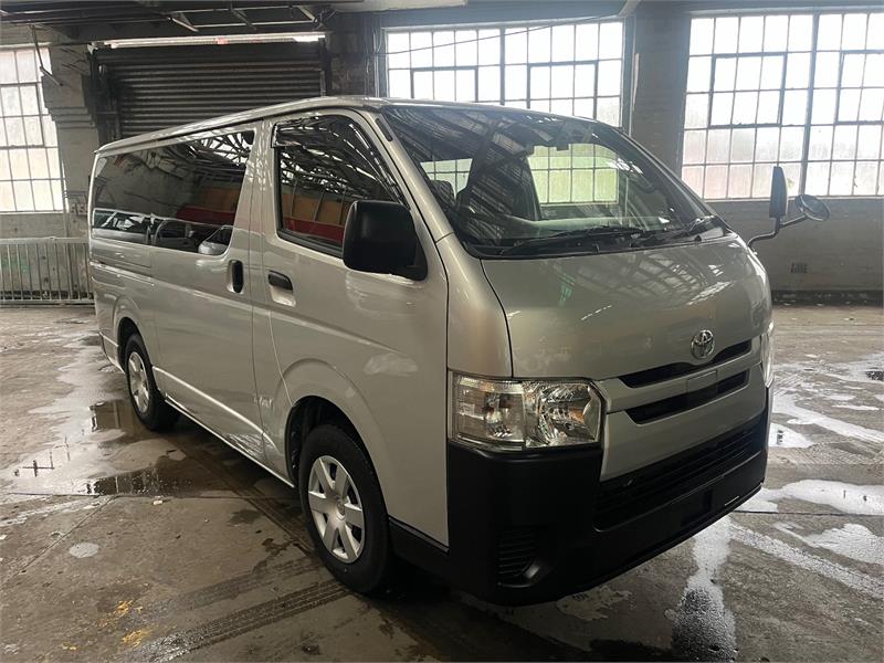 2019 TOYOTA HIACE VAN LWB 2.8 LTR GDH201